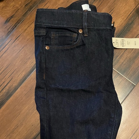 NWT Loft Modern Super Skinny in Dark Wash Indigo - Picture 2 of 5